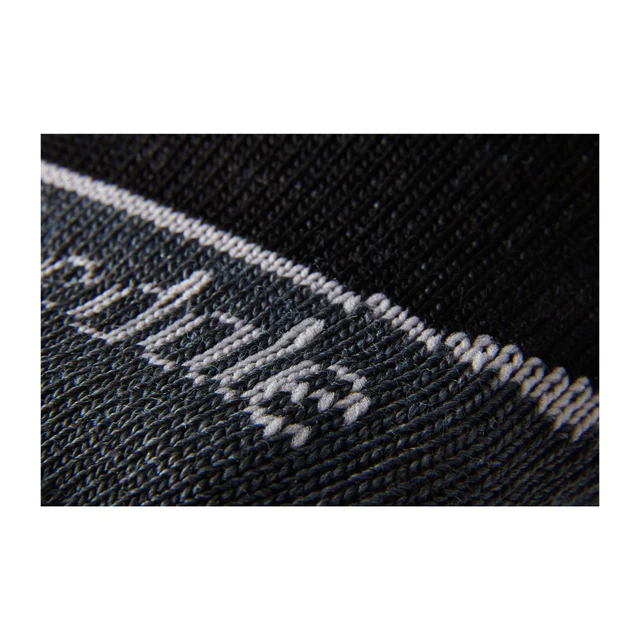 mens_ski_easy_on_merino_endurance_over_calf_710102_blacklightgrey_4_640x640