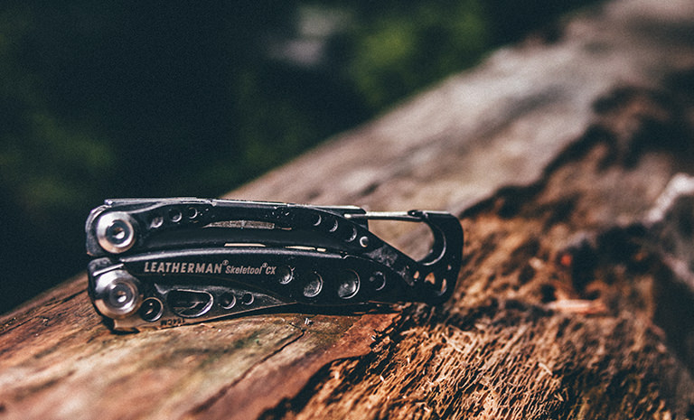 19-skeletool-cx_lifestyle_2