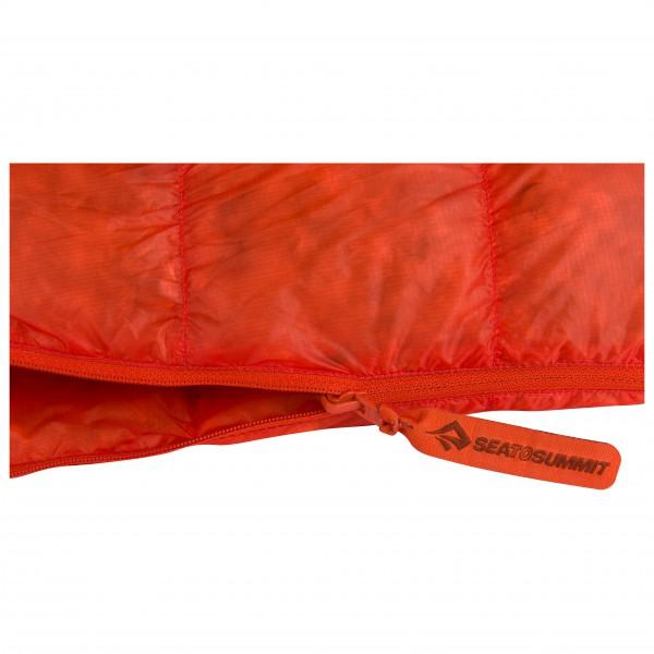 sea-to-summit-womens-flame-fm0-down-sleeping-bag-detail-7