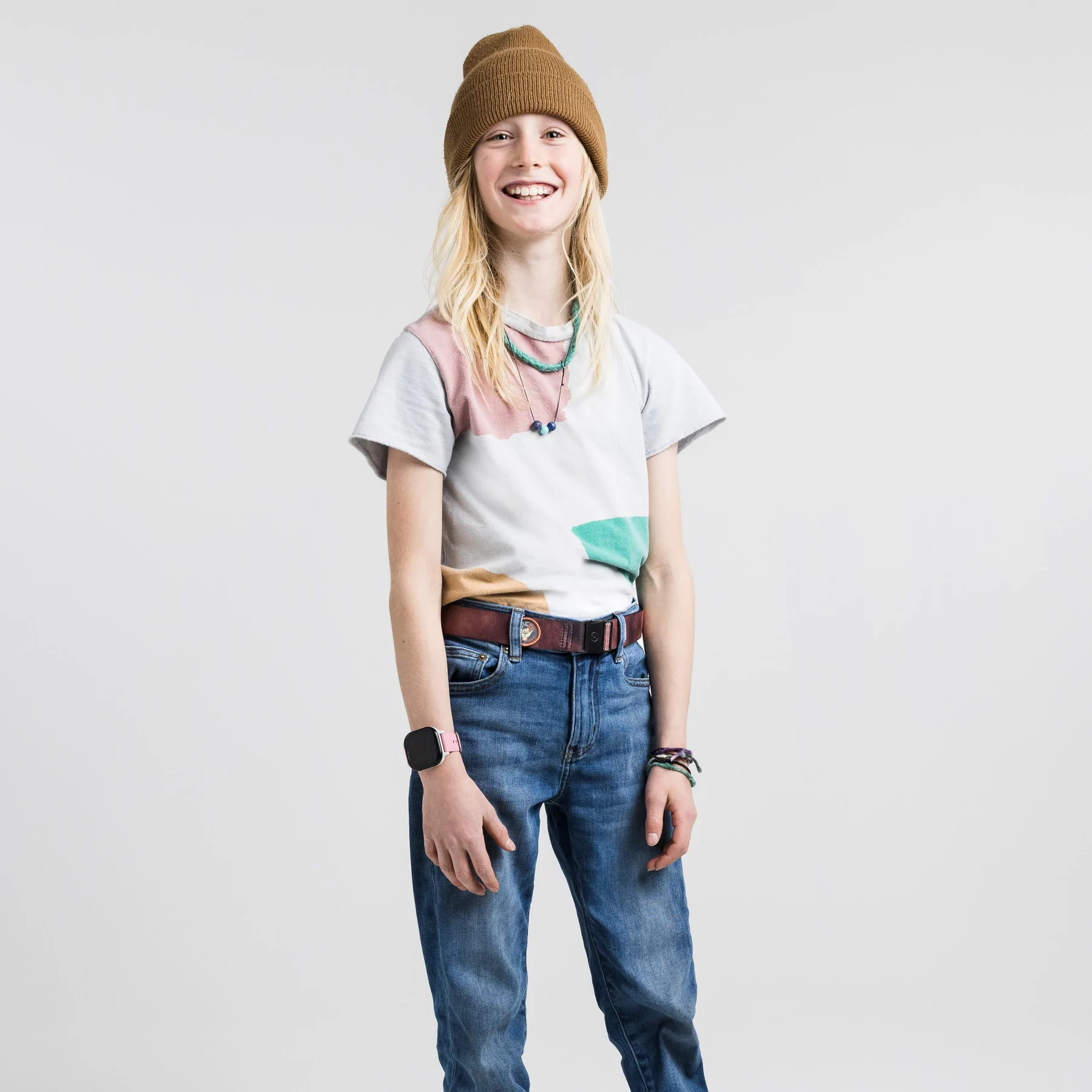 HangLooseYouth-LavaSmoke-YA-OYCFHL2-815-OnBody-2_710c9b74-6f8d-42ce-88f6-43fdb656fd70_1800x1800