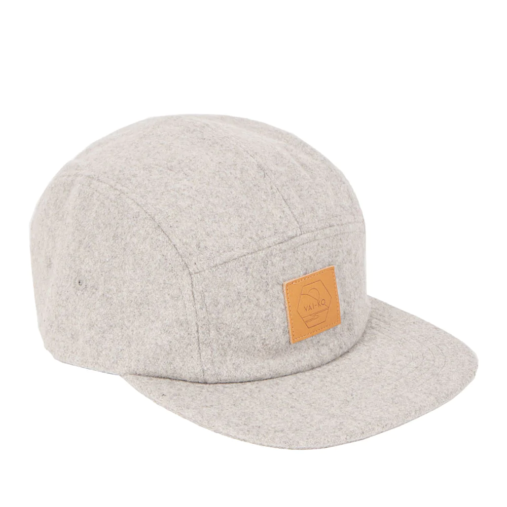 Kultakerowinter5-panelfront1lighgrey_1800x1800