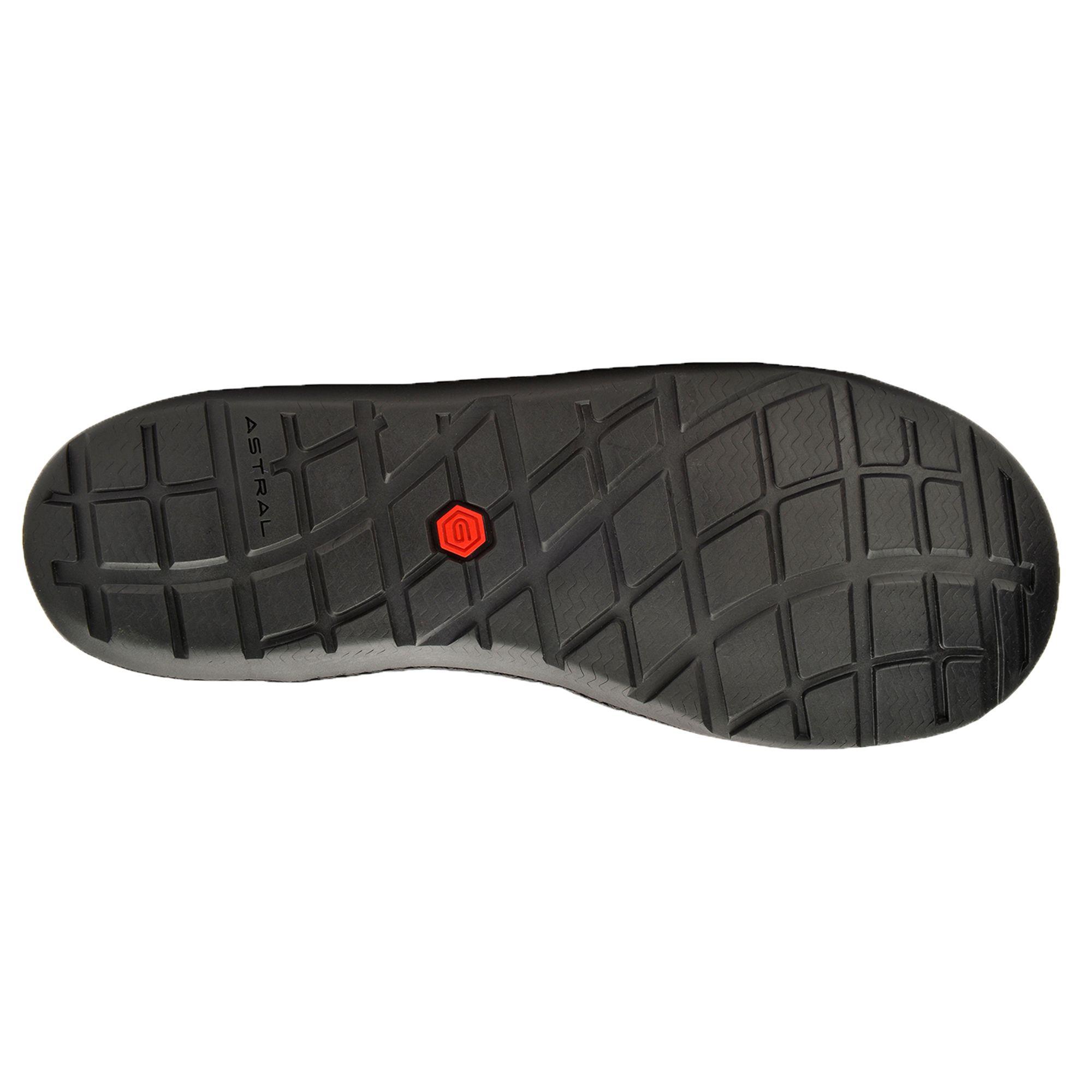 31013_01_black_na_sole_011420_2000x2000