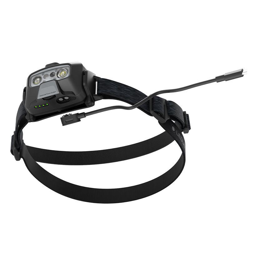 ledlenser_hf6r_core_musta_3_1